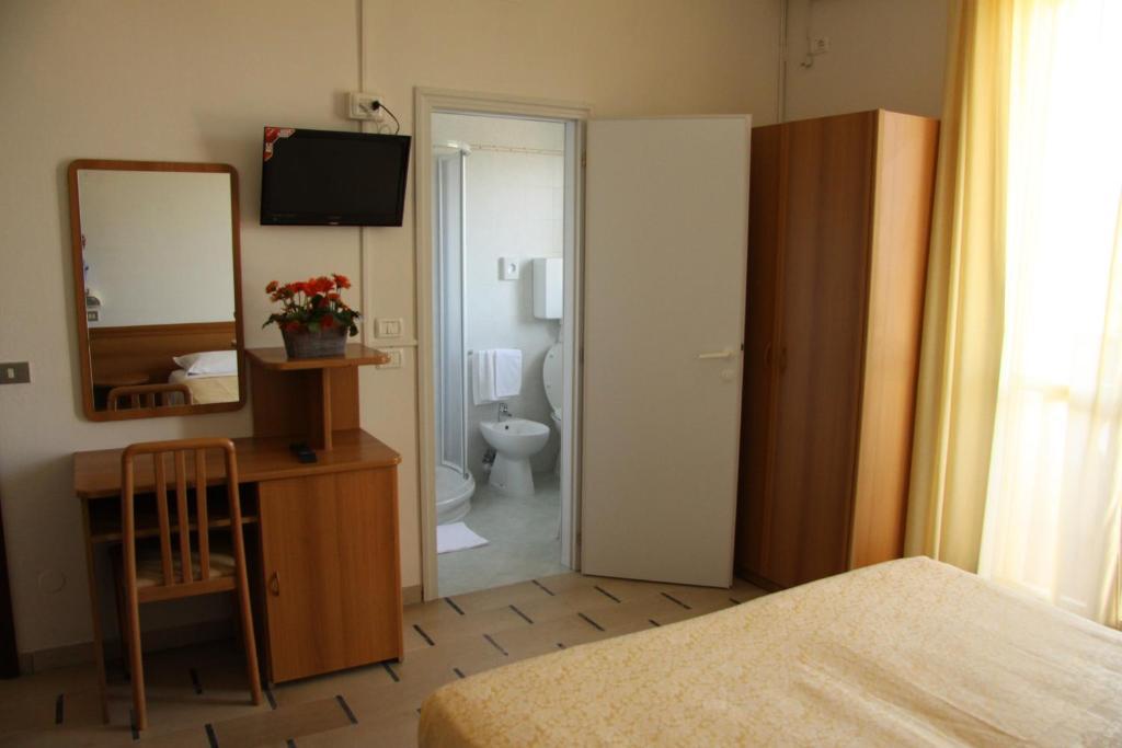 Hotel Zani Cervia Habitación foto